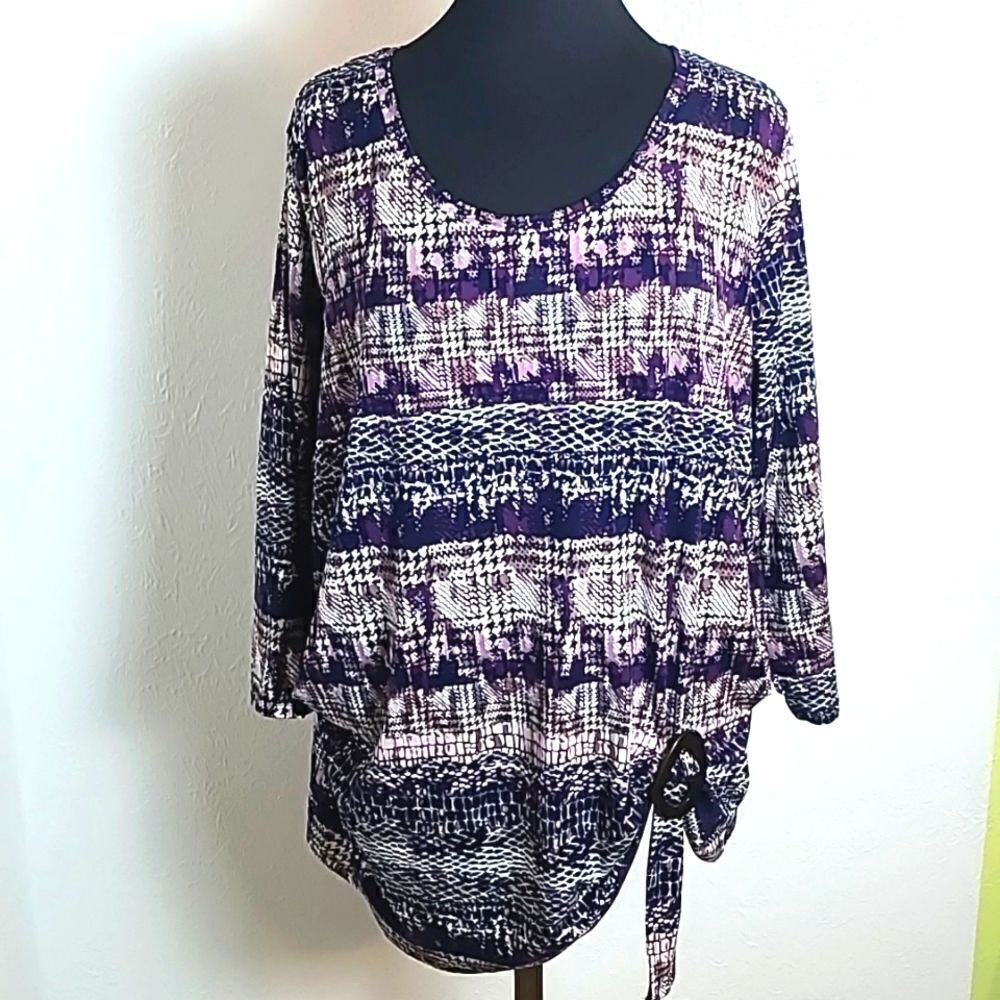Cato Top, Printed Purples & White with Buckle Embellishment, Size 18/20W